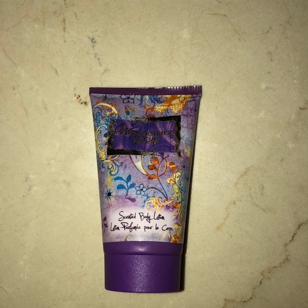 Taylor Swift wonderstruck body lotion